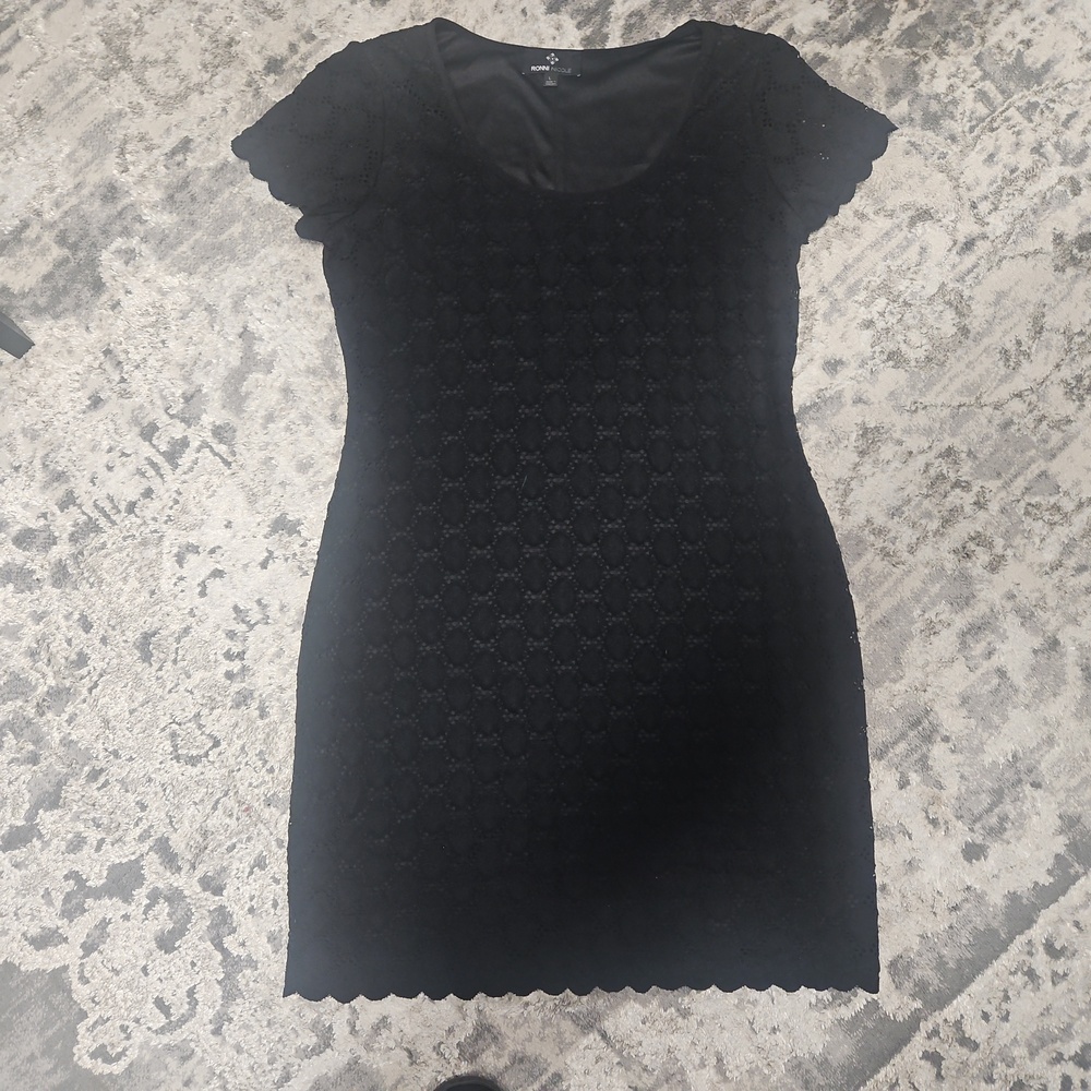 Dress - Picture 3 of 4